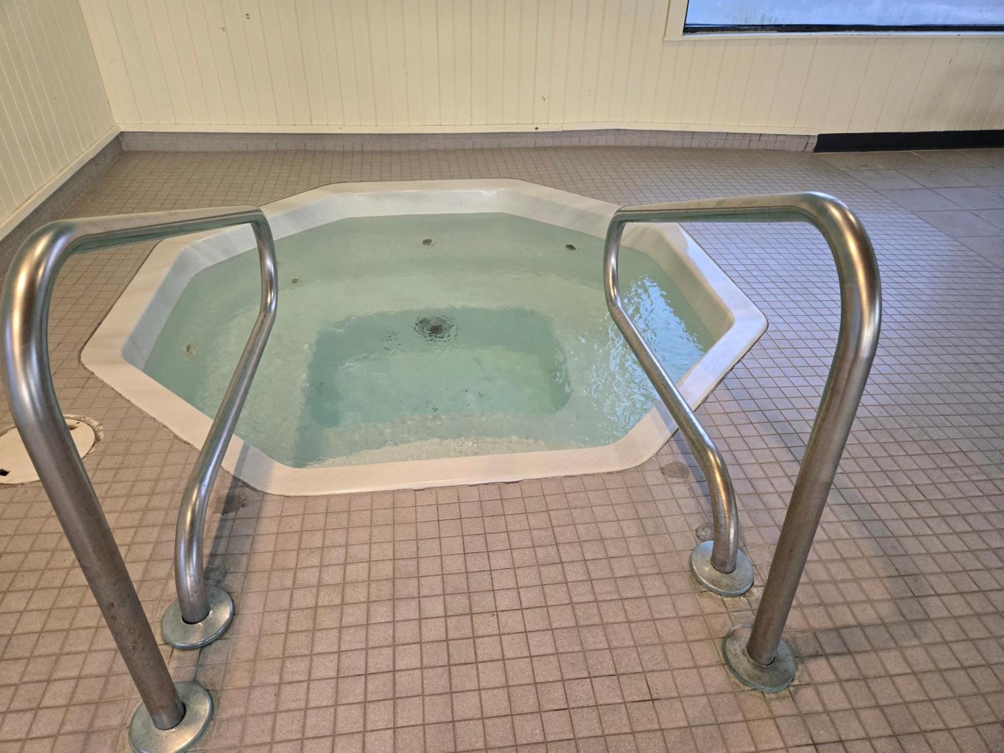 Days By Wyndham Hotel Portage