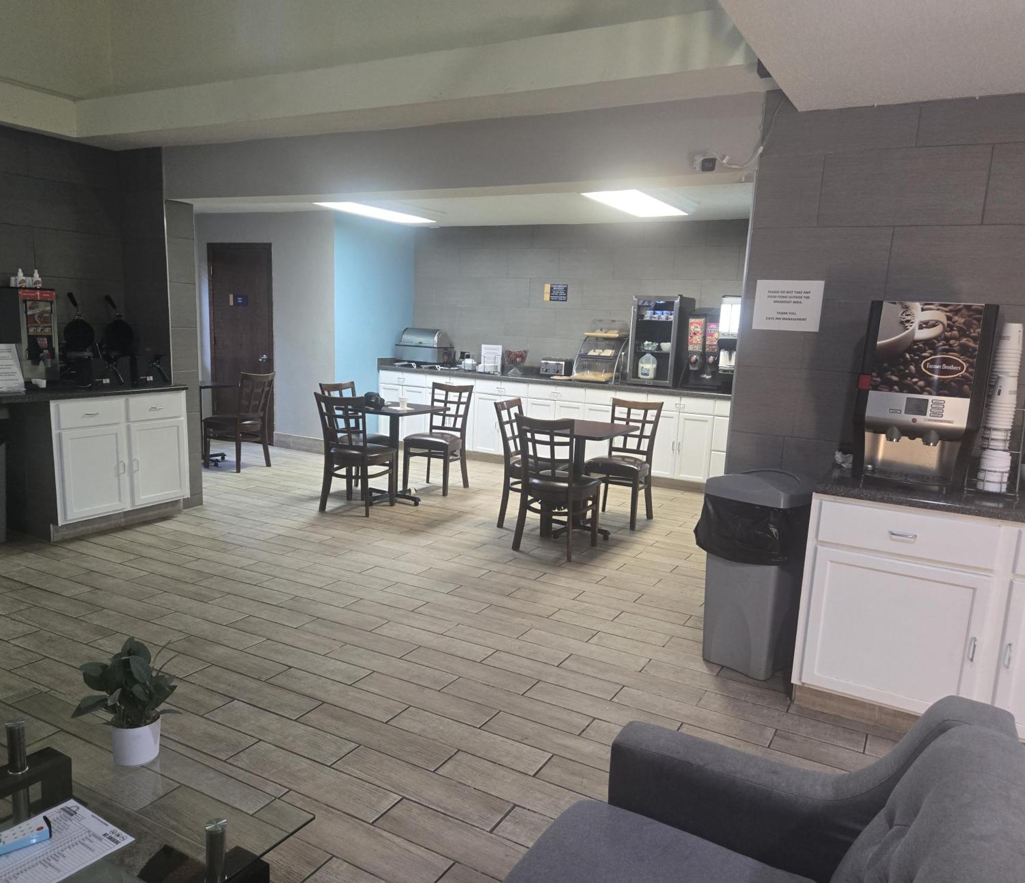 Hotel Days By Wyndham Cascade Mountain Area Portage