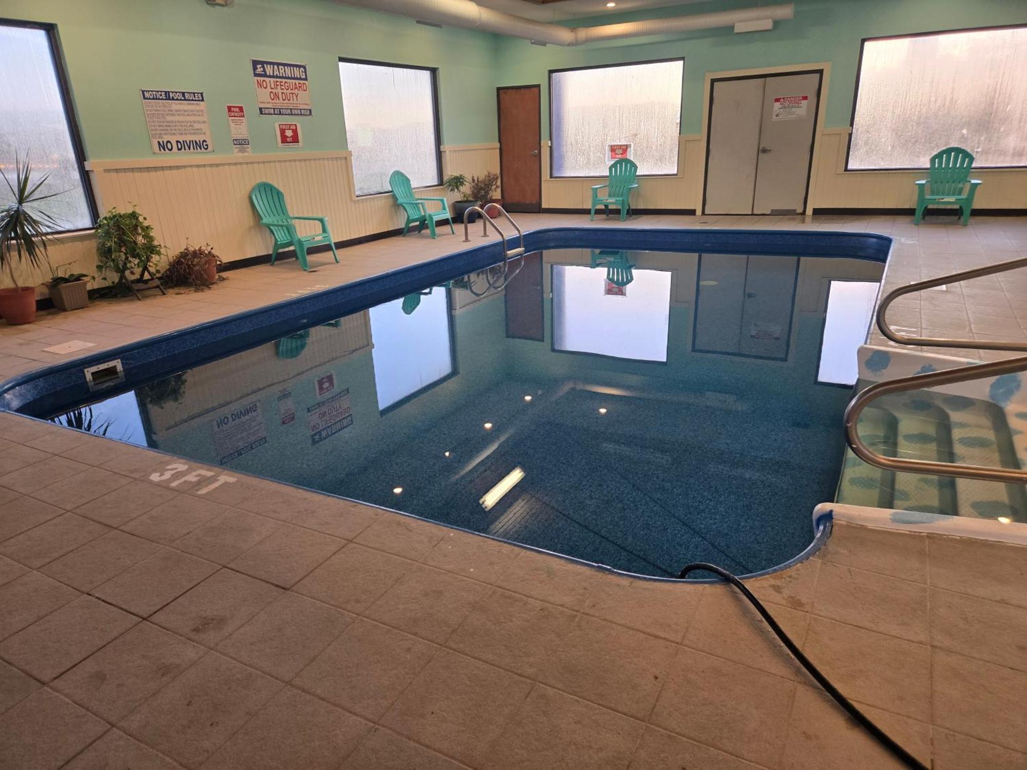 Hotel Days By Wyndham Cascade Mountain Area Portage